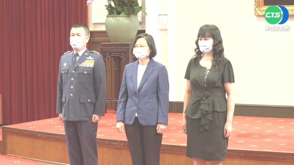 國軍將領異動總統親授階 鄭榮豐晉任上將