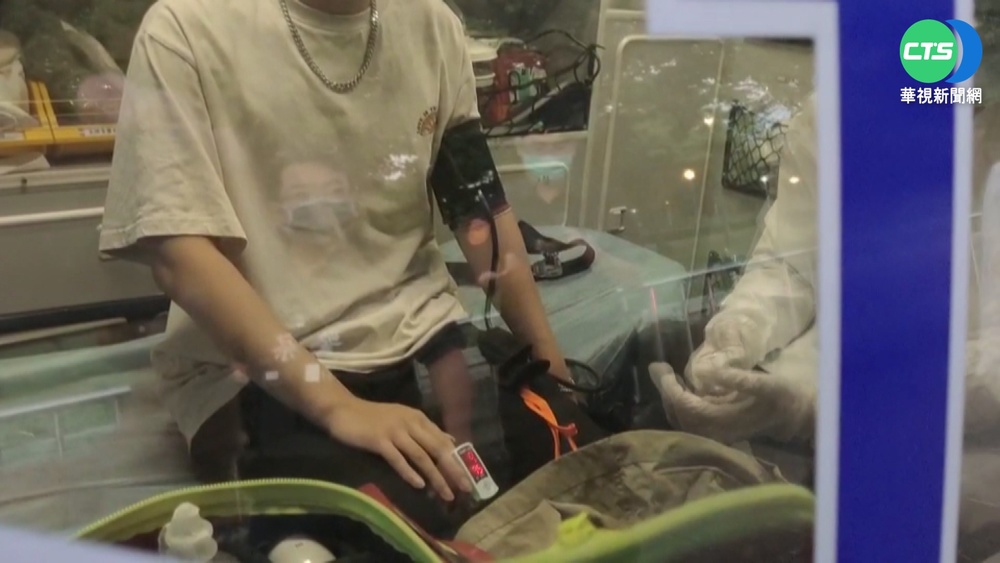 惡騎士不滿被按喇叭 竟跟車刺傷男大生