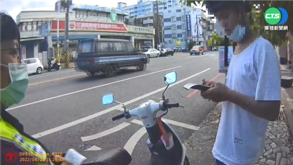 無照被攔還嗆警 男被開罰6千再送法辦