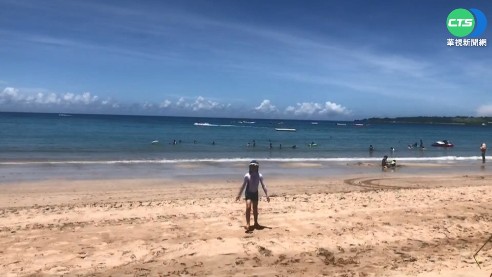 夏天就愛衝海邊! 墾丁.小琉球湧觀光潮