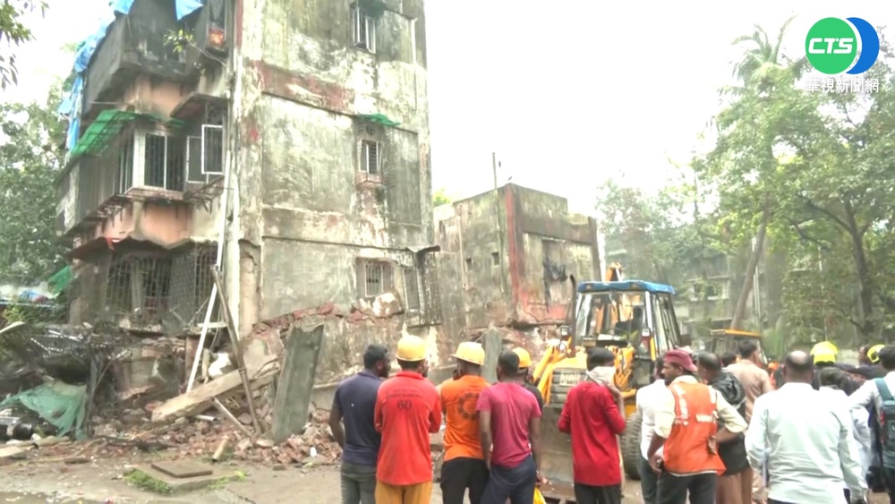 孟買貧民窟雨後樓塌 4層樓垮至少10死