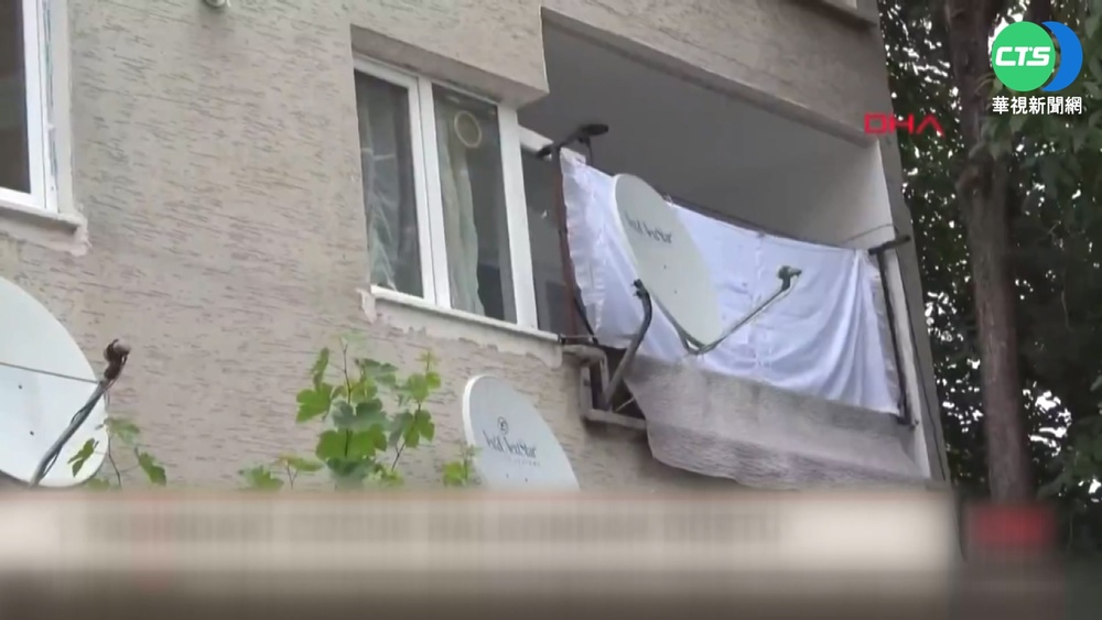 土耳其2歲童墜落陽台 男背部被擊中"救命"