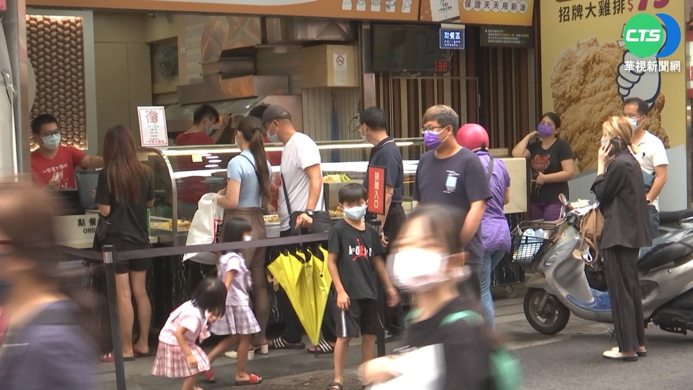 驚! "雞排比臉大"一中商圈起家店頂讓