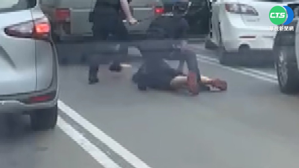 拒攔查還衝撞! 保大員警"掏棍狂毆"逮4嫌