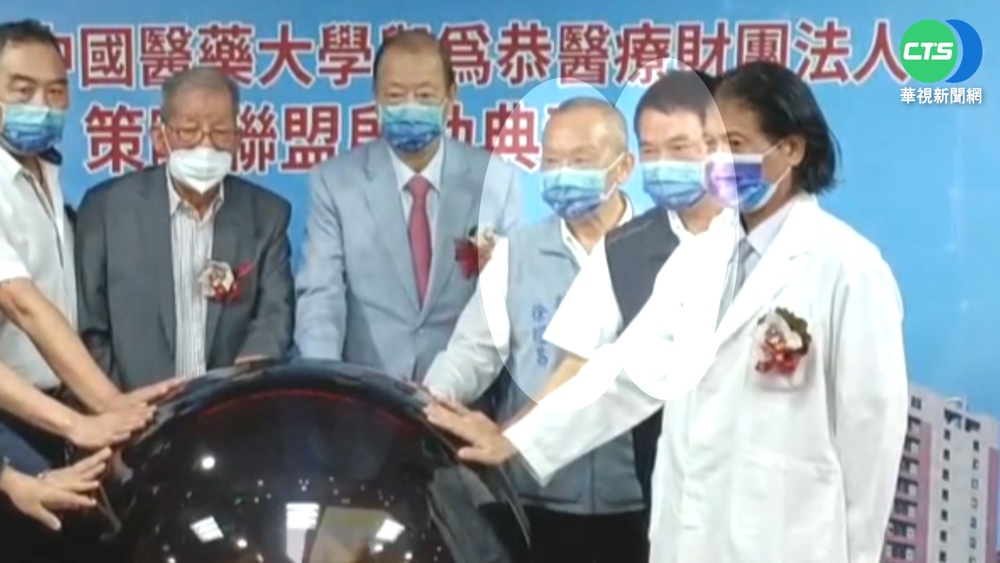 爭取黨內徵召落空 鍾東錦同台徐耀昌零互動