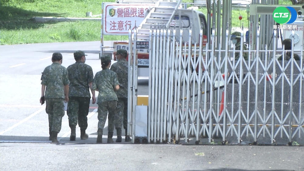 成功嶺一口氣增335人確診 傳役男有人隱匿