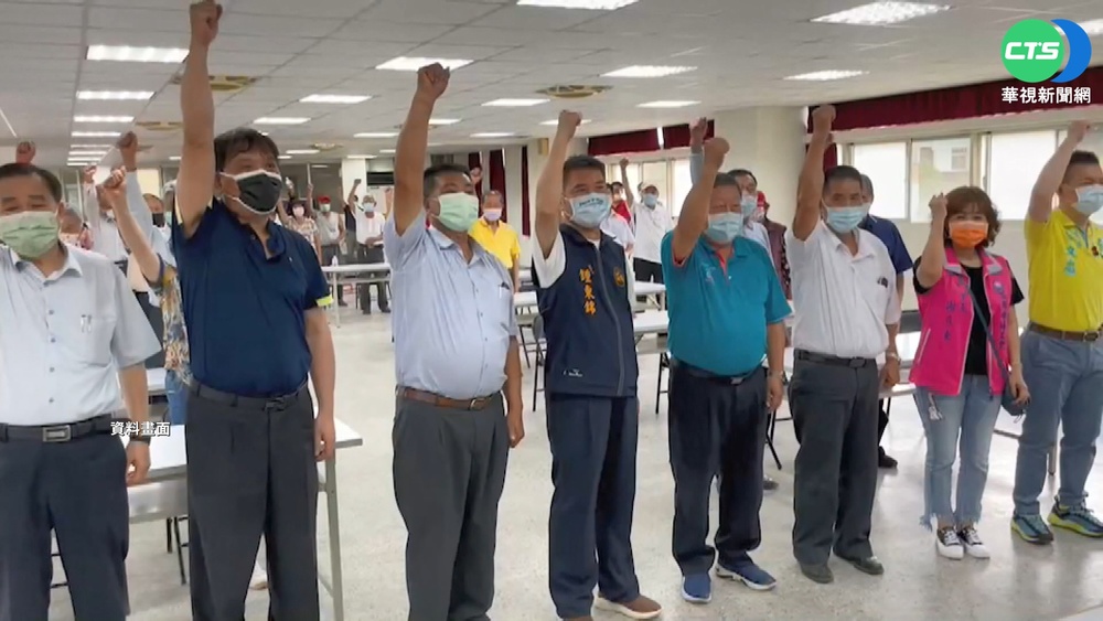 不滿黨中央 藍營全國正副議長挺張峻.鍾東錦