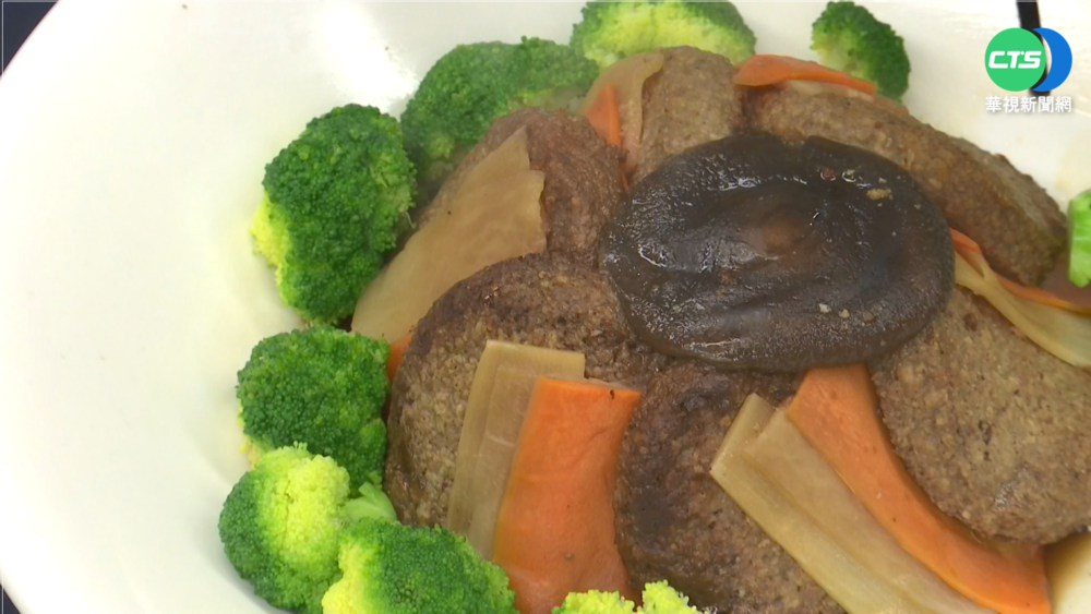 台灣美食展強勢回歸 大秀廚藝吸引人潮