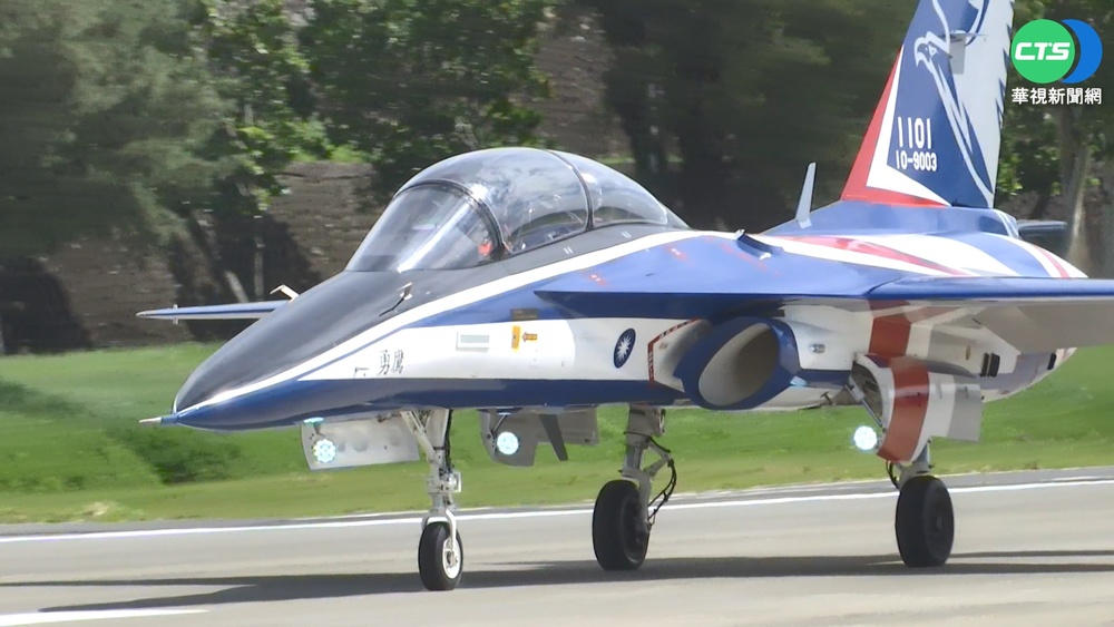 國造勇鷹高教機 加入訓練"台灣Top Gun"