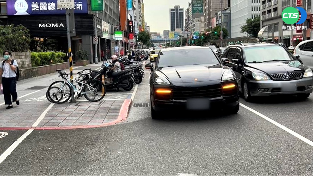 名車違停反嗆"去檢舉" 兩周後慘收罰單