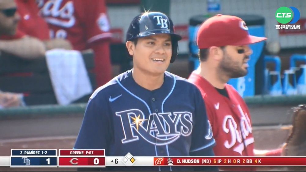 轉隊後展現"光芒" 張育成初亮相敲雙安