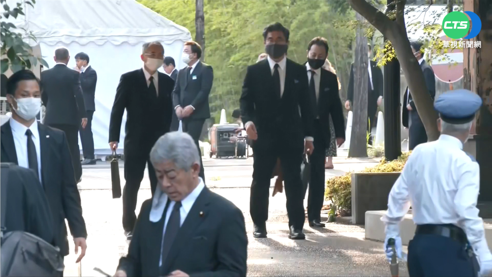 安倍晉三守靈葬儀 日本時間6點舉行