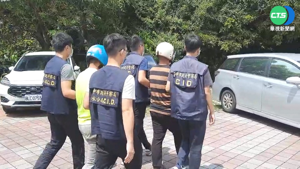 網上應徵車手 兄弟檔再扮警察搶財物