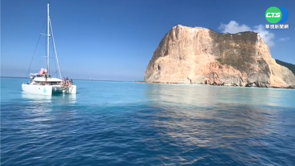 龜山島客製化玩法! 整片大海成水上樂園