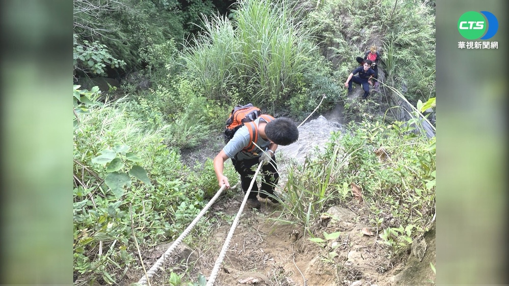 男獨攀崎溜山迷路 警消合力3小時找到人