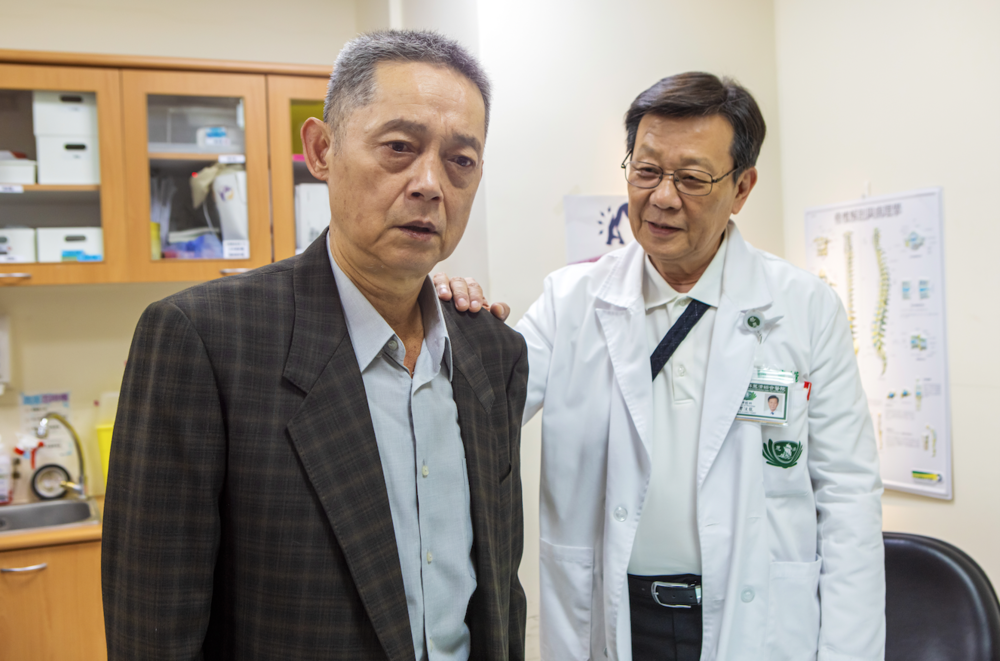 不用害怕失智症！失智症中心提供相關資源 陪伴照顧者