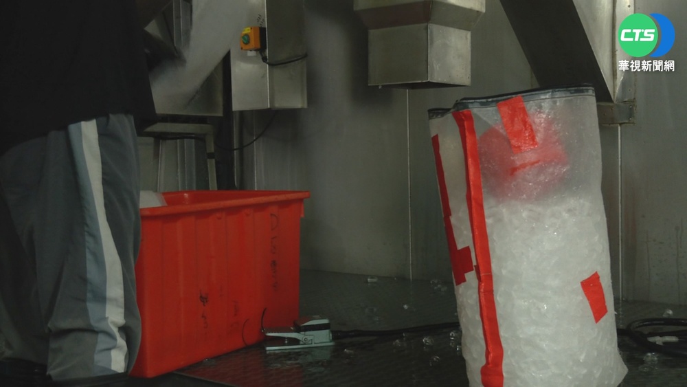 熱爆!冰塊需求量大 製冰業者擬下月調漲