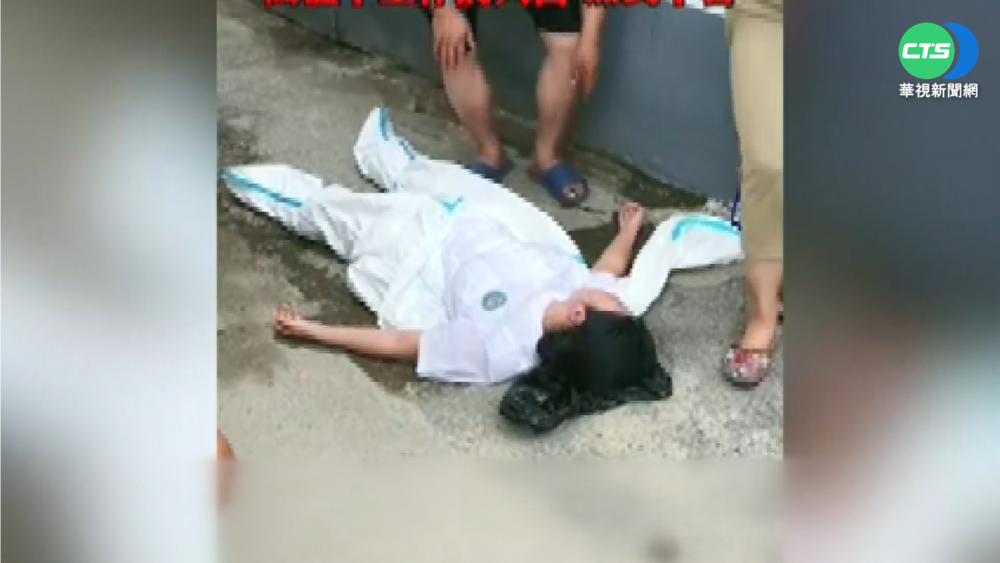 酷暑中執行"清零"! 中防疫人員頻頻中暑