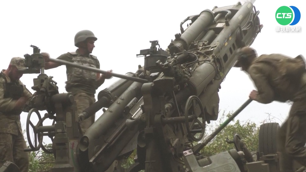 火力全開! 烏軍部署M-777榴彈砲抗俄