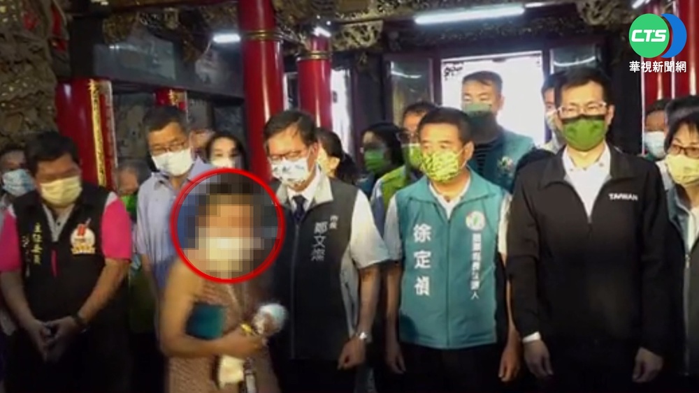 徐定禎鄭文燦參拜拱天宮 還願信徒跪拜怨