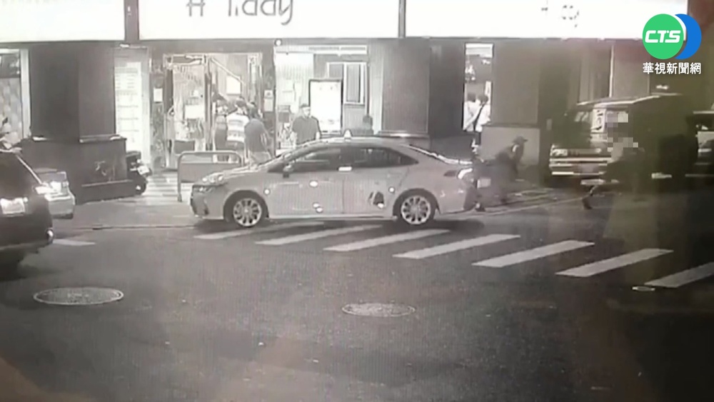 違停逮攔檢! 通緝犯假配合狂奔百米遭逮