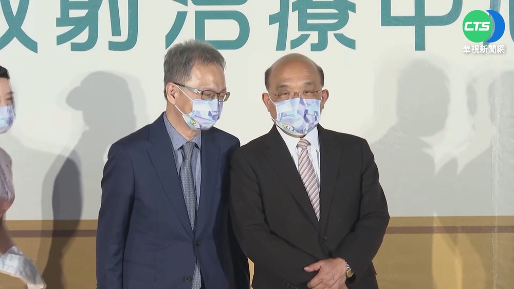 王必勝.薛瑞元同台零互動 蘇揆打圓場