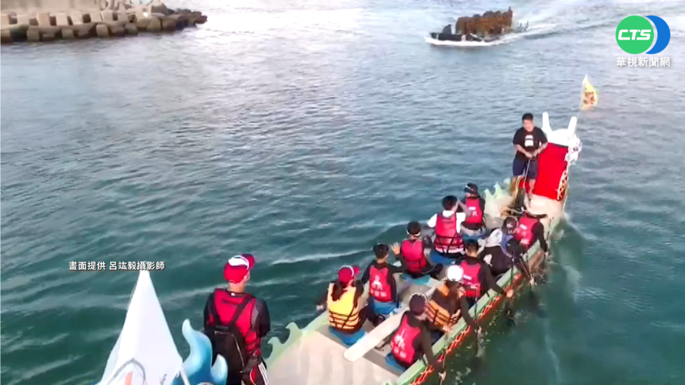 從嘉縣到澎湖 挑戰划龍舟穿越"黑水溝"