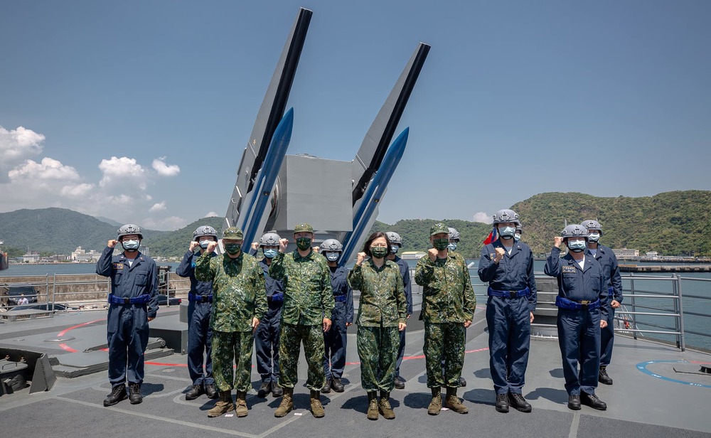 「漢光演習」蔡英文登艦視察 趙立堅嗆記者：台灣沒總統