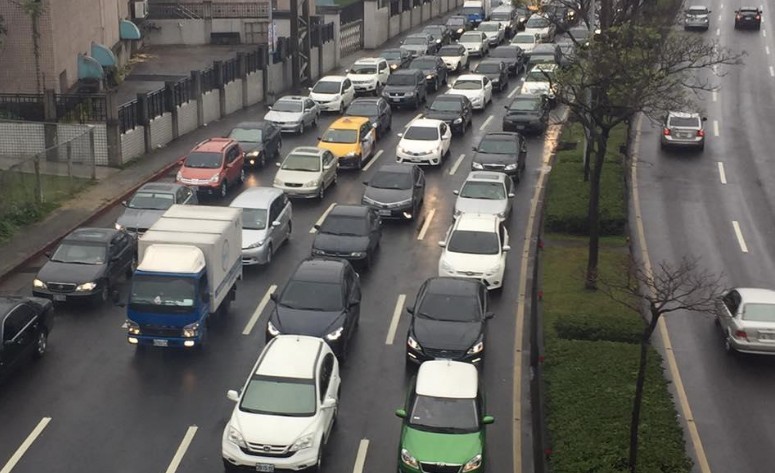 內湖交通有救了？網曝「1招」神解法：搭船