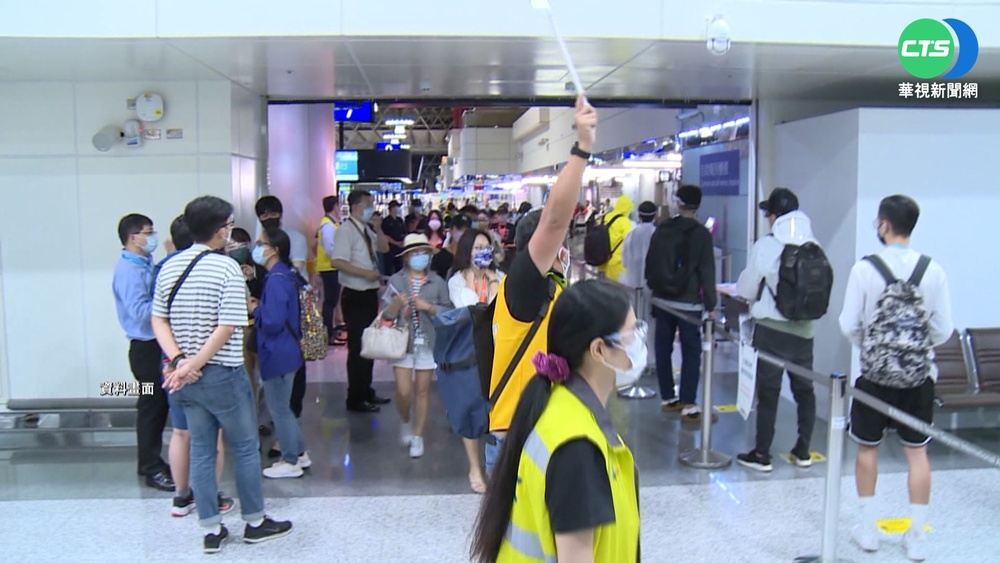 "海外突發疾病醫保"停賣 旅遊業者跳腳