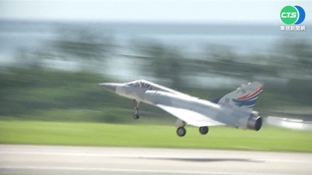 裴洛西傳訪台 美中台爆軍事行動頻繁