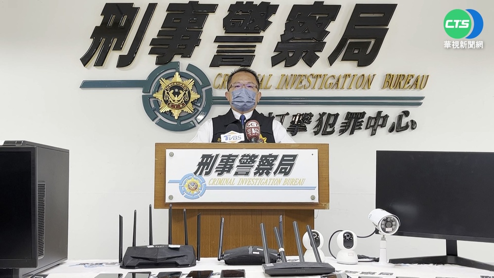 跨海簽賭集團藏身民宅 警攻堅逮捕12嫌