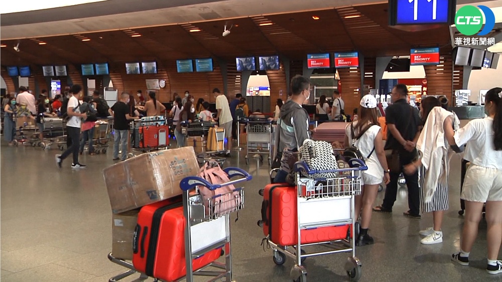 桃機取消逾50班國際航班 因應中共圍台軍演?