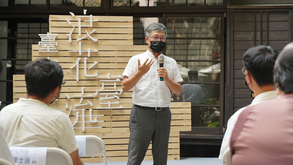 臺灣文學館蘇碩斌館長 / 圖片翻攝自 臺灣文學基地 臉書