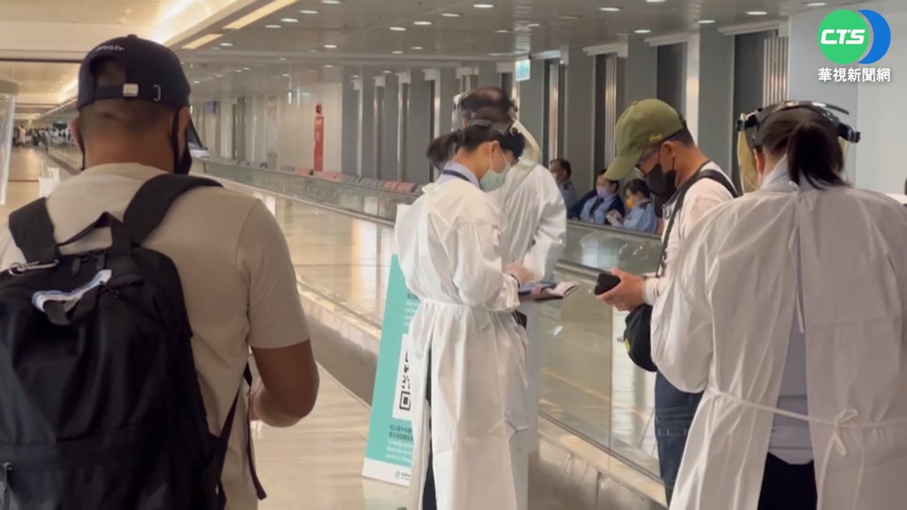 邊境再鬆綁 8/15起外國人來台免PCR證明