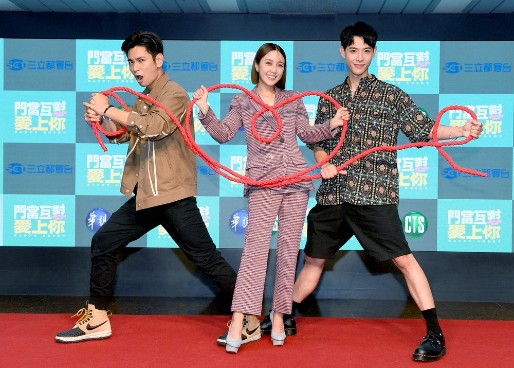 大元自認怕吃醋不談青梅竹馬戀情 拍戲摸連晨翔屁股超害羞