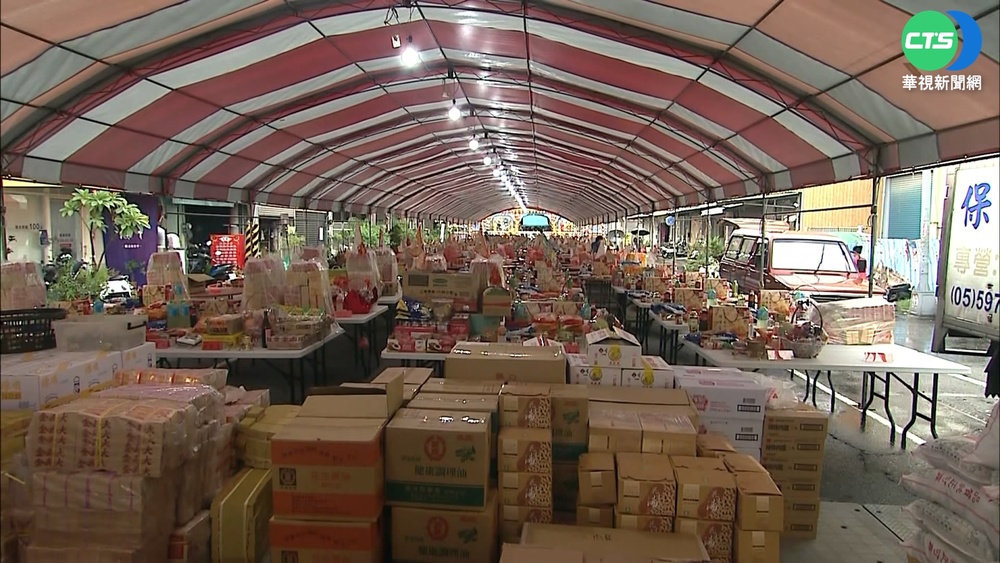 虎尾七大普渡區封街 大豬公堆出肉山