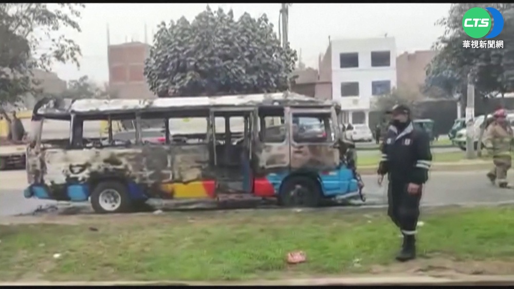 逃避開罰? 秘魯無照司機竟放火燒公車