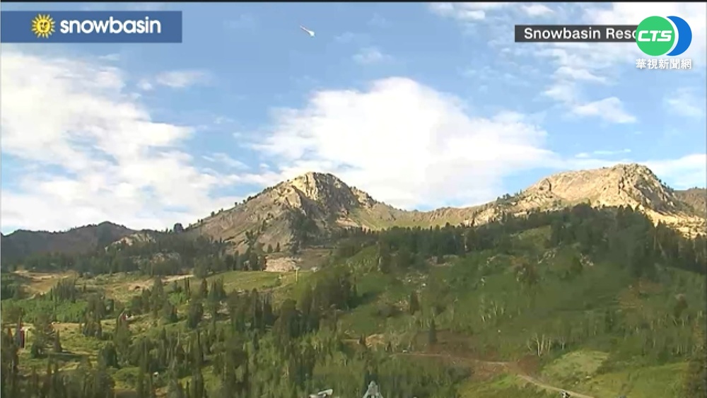 天際忽傳轟然巨響 疑流星撞大氣層爆炸聲