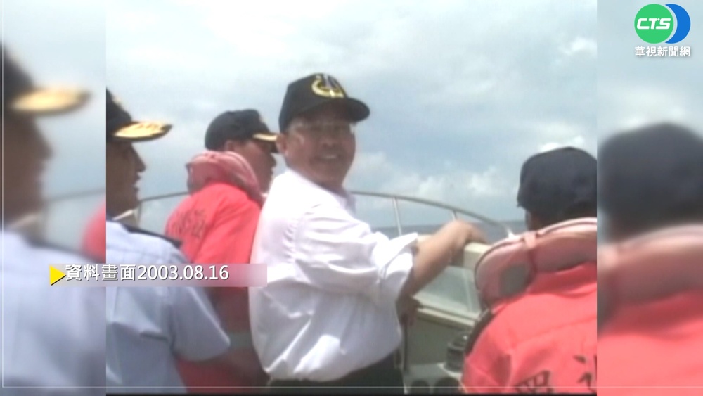 【歷史上的今天】時任內政部長余政憲 登太平島宣示主權