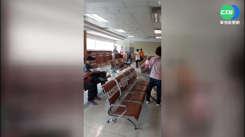 候診區施暴! 不滿"講電話" 男子毆打婦人