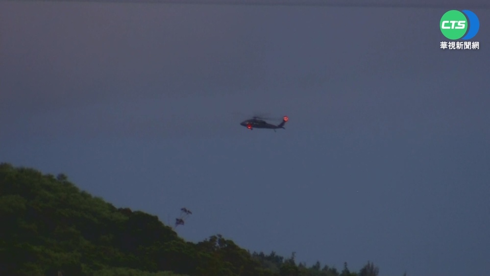 陸軍空武操演夜間射擊! 展現精準打擊力