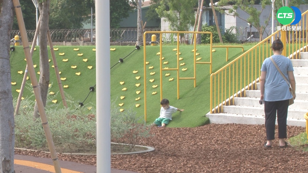 高雄新增33處共融式公園 孩童玩超high