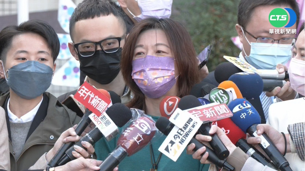 航警艙門口「帶人」爆衝突 民進黨：藍營勿作秀阻撓辦案