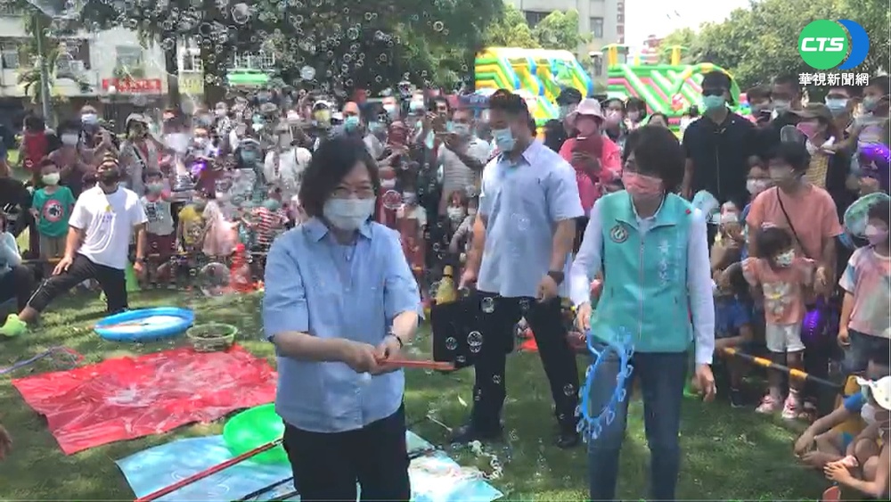 周末拚人氣 藍綠參選人動起來跑行程