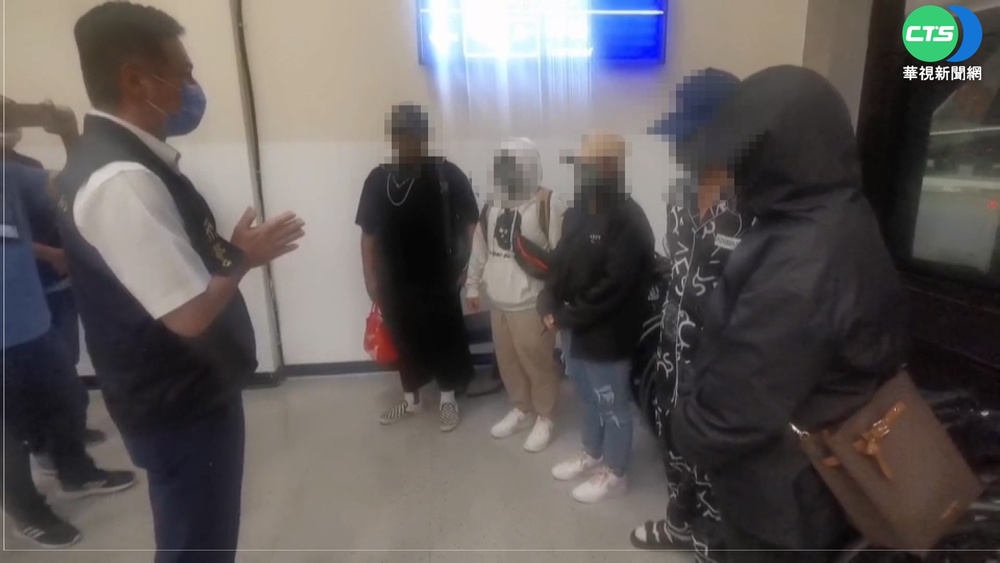 伍麗華"免息借款"協助 再5青年逃離柬國抵台