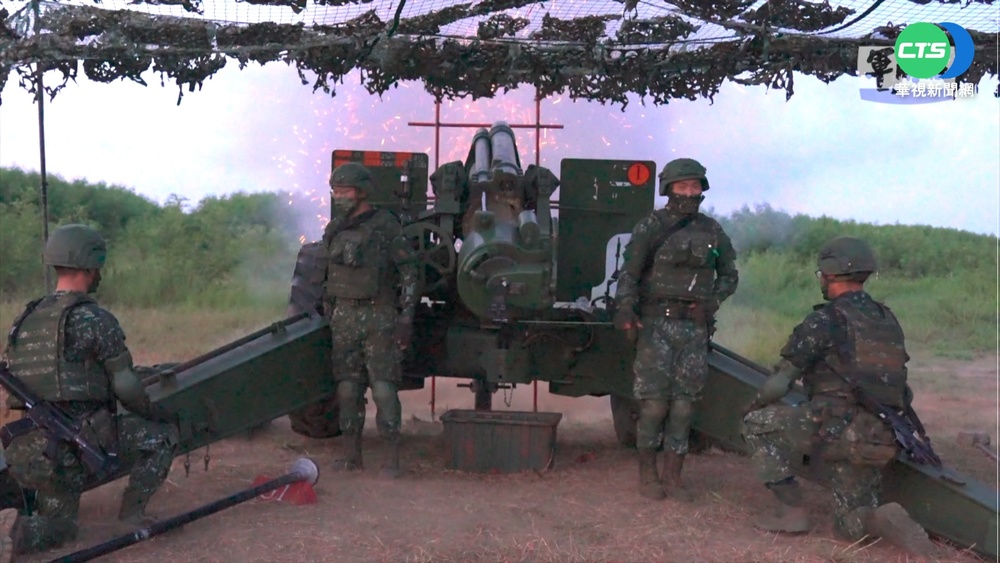國軍澎湖鎮疆操演 實彈射擊場面震撼