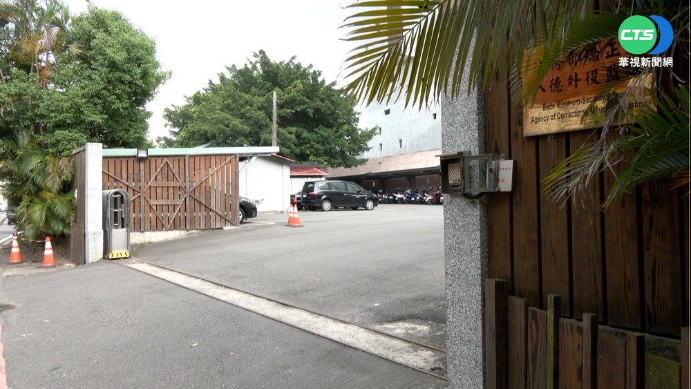 受刑人無上手銬.腳鐐 外役監"無圍籬"易脫逃!