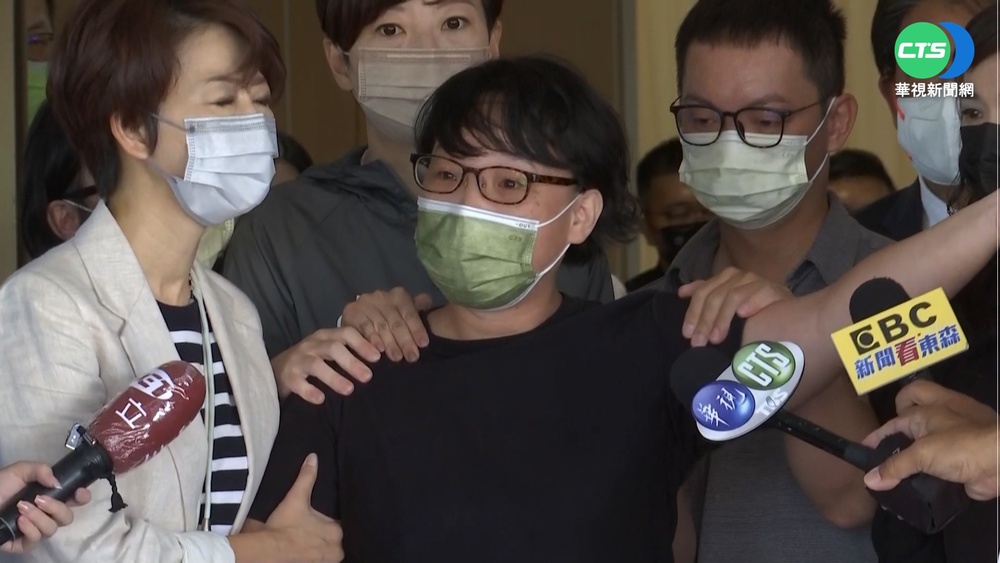 殉職警慘死 姊靈堂哭喊:典獄長欺上瞞下