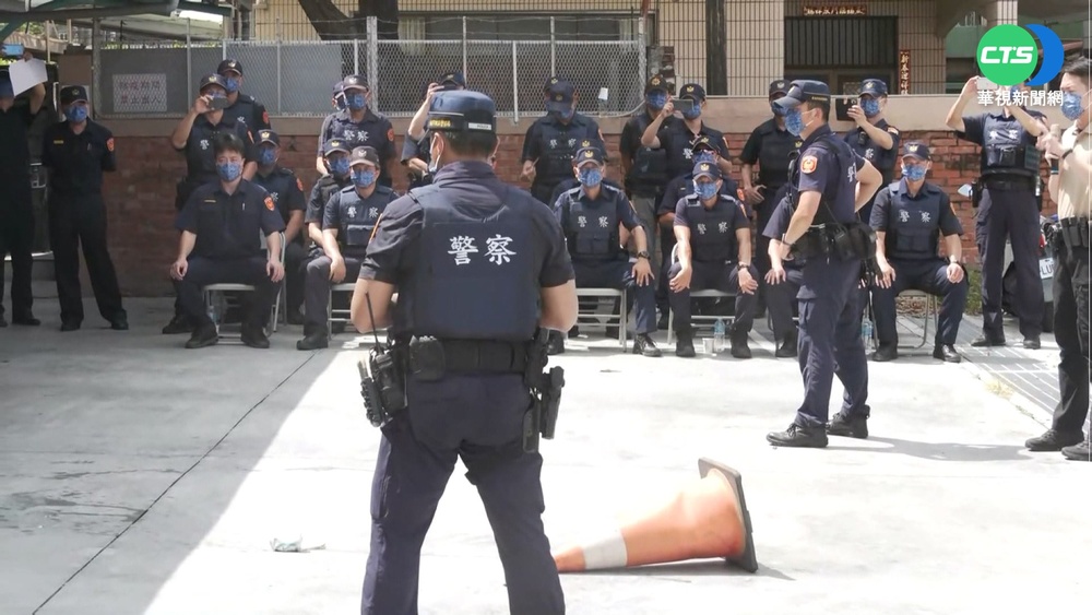 提升執勤安全 南市警局演練"戰術三寶"